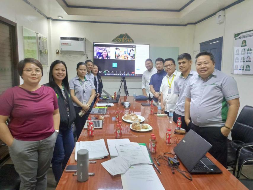 Joined by their General Manager Christopher Dulfo (right) and  the key officers of BUSECO